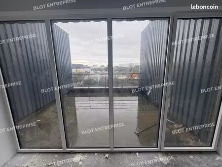 local d'activité 96 m²