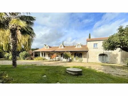 maison 10 pièces - 277 m2 - proche chinon