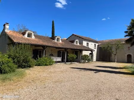 maison 10 pièces - 277 m2 - proche chinon