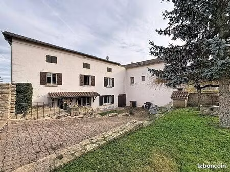 maison 5 pièces 145 m²