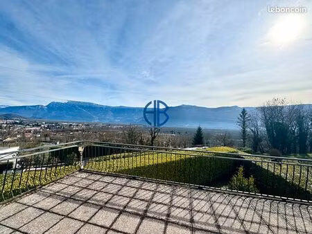 maison 7 pièces 147 m²