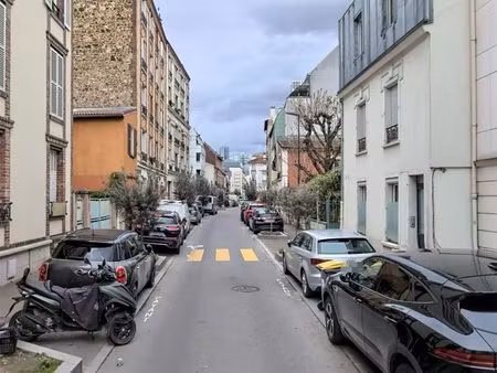 boutique 387 m² suresnes