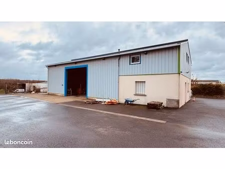 local d'activité en zone artisanale