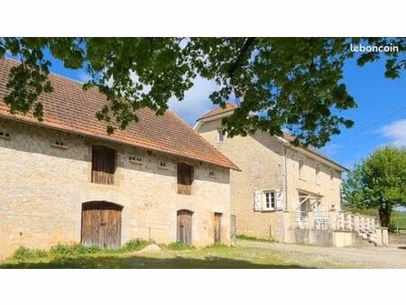 maison 6 pièces 168 m²