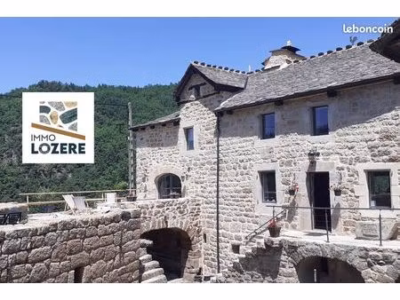 maison 6 pièces 140 m²