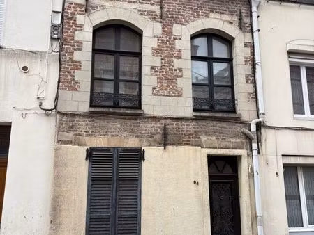 maison mitoyenne 84m2 hyper centre