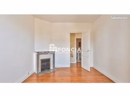 8 minutes à pied gare- dernier étage