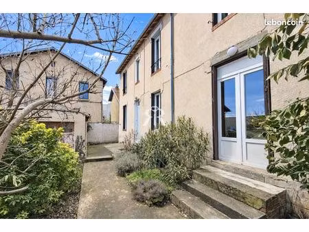 maison 4 pièces 80 m²