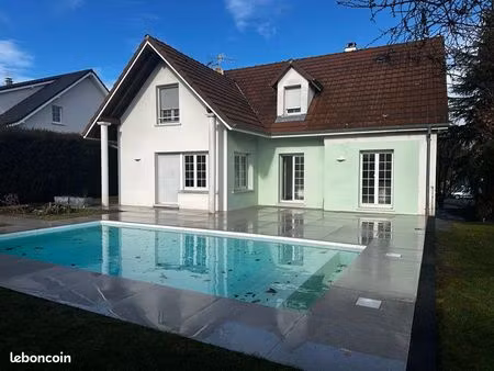 maison 7 pièces 163m2