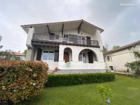 maison 5 pièces 174 m²