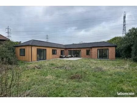 terrain 1000 m² attiches