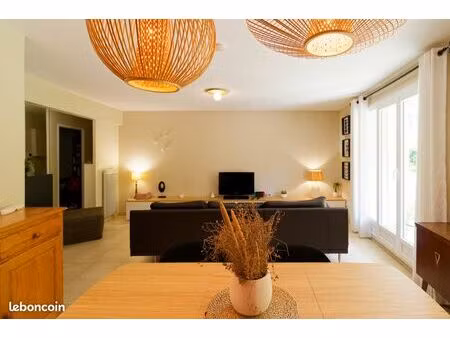 exclusivité grenoble europole spacieux t5 avec grande terrasse