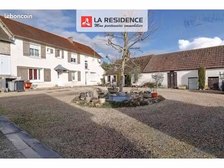 immeuble 7 pièces 216 m²