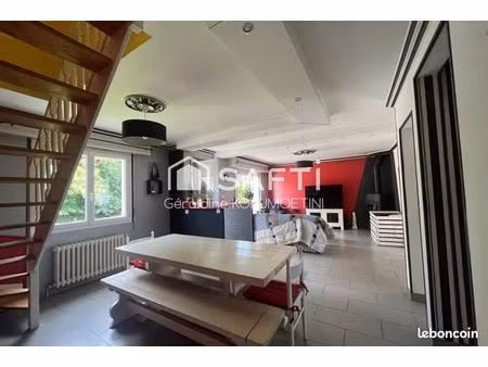 chalet 8 pièces 127 m²