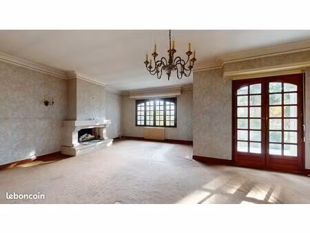 maison 7 pièces 274 m²