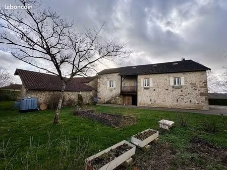 maison 7 pièces 203 m²