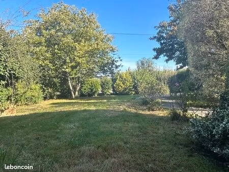 terrain centre hors lotissement 400m2