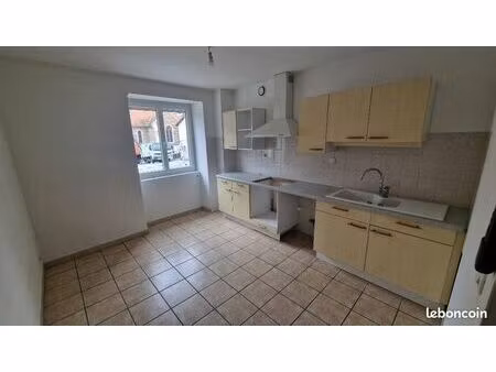 immeuble de 193 m2  3 appartements t3  sud de vienne