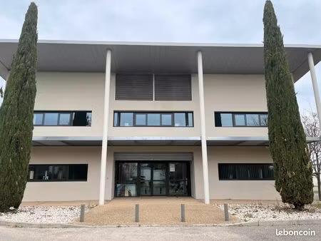 bureaux agroparc 70 m2 totalement équipés