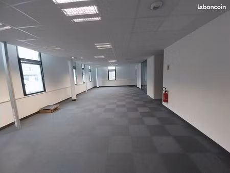 bureaux 397 m² guipavas