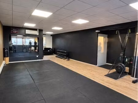 local 70m2 bureau ou stockage