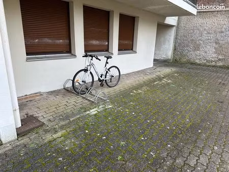 place de parking henriville