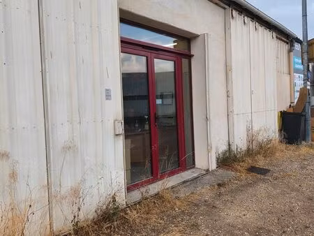 local commercial le pontet 84130