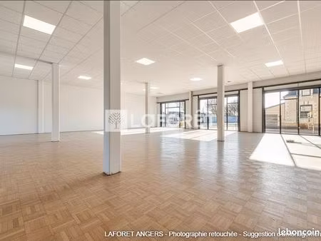 local commercial 249 m² les ponts de ce