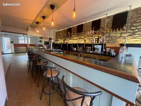 local commercial 52 m² ploudalmézeau