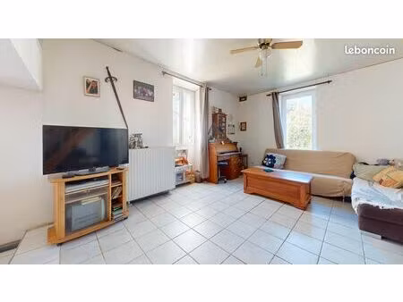 maison 8 pièces 153 m²