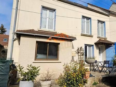 maison de ville 5 pièces 80 m²