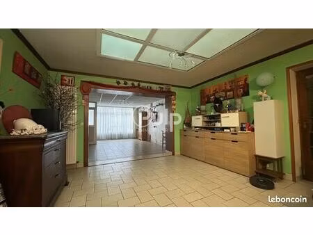 maison 5 pièces 160 m²