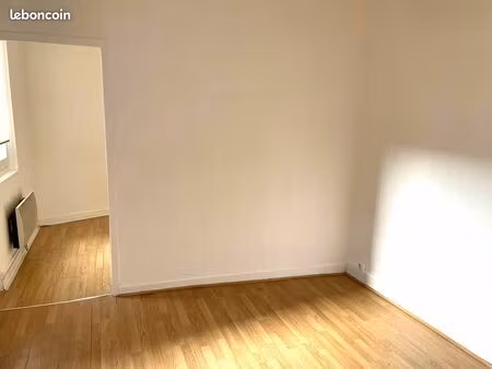 appartement/maisonnette avec cour intérieure privative