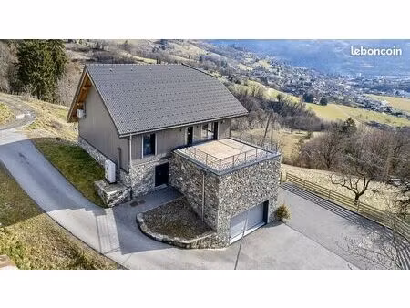 maison 7 pièces 263 m²