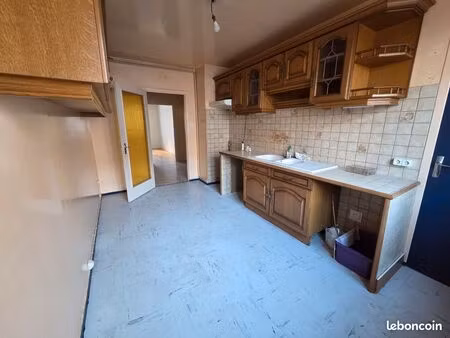 appartement t3 76m2 cave et place de parking