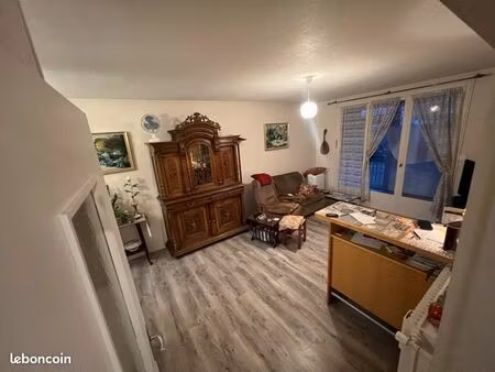 appartement t3 avec locataire