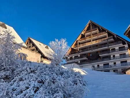 bel appartement duplex 38m2  avec place parking privative couverte 2 balcons