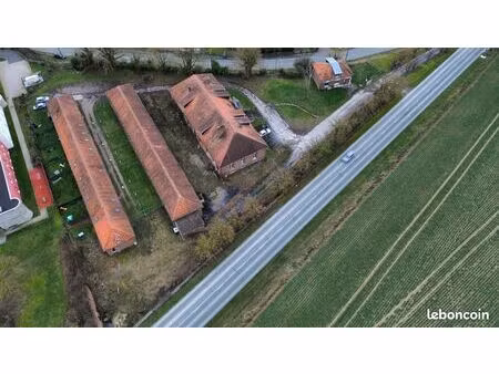 immeuble 25 pièces 1250 m²