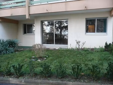 proche ste croix bollée