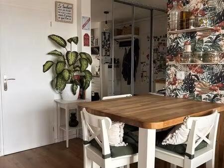 appartement 2 pièces 81 m²