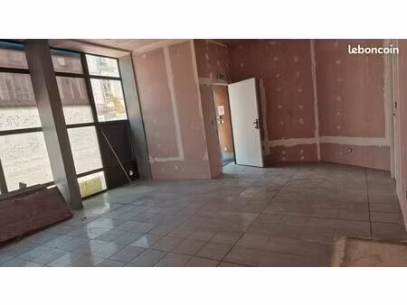 local professionnel le mans centre-gare nord