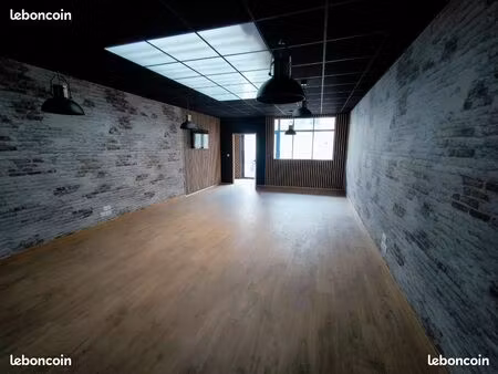 local professionnel (commercial et/ou stockage) vitré