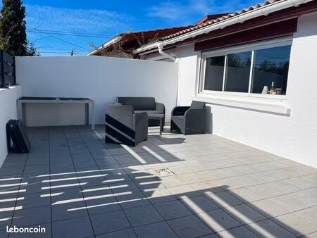 maison avec jardin et terrasse