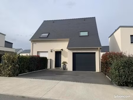 maison 6 pièces 105 m²