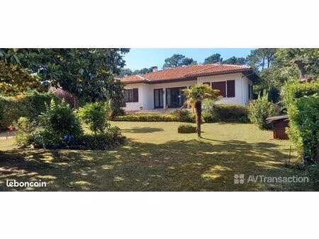 villa 5 pièces 112 m²