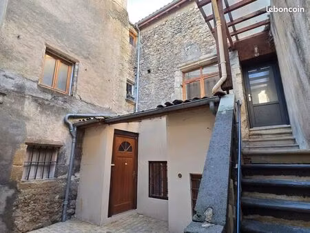 immeuble 8 pièces 200 m²