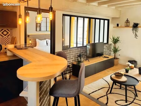 f2 36 m² rénové – hyper centre andrésy – parking – gare à pied