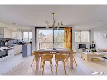 appartement 3 pièces 67 m²