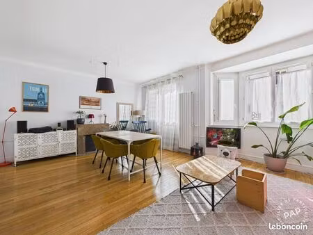 appartement 3/4 pièces – 2 chambres – 83 m² - 685 000