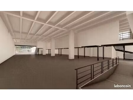 local d'activité 1 150 m²